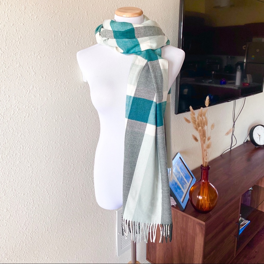 Soft Cozy Flannel Plaid Checked Gingham Cape Scarf